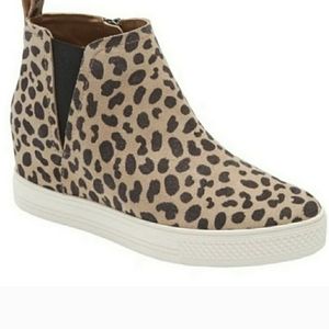 Caslon Water Resistant Wedge Platform Leopard Leather Cnaidy-Lea Boot Sneeker 11